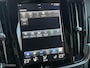 Volvo V90 Cross Country 2.0 D4 AWD Geartronic-8 /Pilot Assist/Aut.inparkeren/Trekhaak/Adap CC/Winterline/21inch/Dealer onderhouden.
