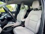 Renault Captur 1.3 TCe 130 EDC Initiale Paris | Automaat | BOSE | All Seasons | Stoel+Stuurverwarming | 360° Camera | Intelligent Adaptief Cruise Control | Elektrische Stoelen | Navigatie | Climate Control | Apple CarPlay/Android Auto