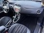 Lancia Delta 1.4-16V Turbo Oro | Navi | Autom. Airco | Cruise Control | PDC | Park Assist | Privacy Glass | 17" LMV | APK tot 09-09-2026!