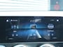Mercedes-Benz GLB 200 | Trekhaak | Clima | Cruise | Navi Full Map | Dealer onderhouden | Stof/Leder | LED | Comfortstoel+Verwarming | PDC V+A+Cam |