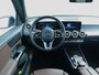 Mercedes-Benz GLB 200 | Trekhaak | Clima | Cruise | Navi Full Map | Dealer onderhouden | Stof/Leder | LED | Comfortstoel+Verwarming | PDC V+A+Cam |