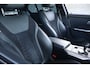 BMW 3-Serie 320i M Sport I Geen Import I Sfeerverlichting I Alcantara