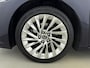 Lexus ES 300h President Line Limited | Elektrisch glazen schuif-/kanteldak | 360° Camera | Stoelverwarming -/ Ventilatie |