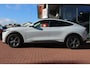Ford Mustang Mach-E 75kWh | 10X Op Voorraad!! | Camera | Vol- Leder | Adaptive Cruise & Climate Control | Stoel & Stuurverwarming | Carplay | Navigatie |