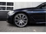 BMW 5-Serie Touring 530d 266 pk xDrive High Executive M-Sportpakket / BTW-Auto/ Dealer.Ond/ Pano-Dak/ Leder/ Sport-Stoelen/ Head-Up/ Keyless/ 19'' LMV