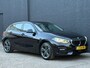BMW 1-Serie 118i Executive Edition | M SPORT | CARPLAY | LEER | MULTI STUUR | TREKHAAK