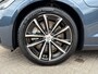 Volvo V60 T6 Plug-in hybrid AWD Plus Dark / Rondomzichtcamera / Elektr. inklapbare trekhaak / Harman/Kardon /