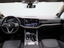 Volkswagen Touareg 3.0 TSI Hybrid | 380PK | Automaat | Plug-In | Trekhaak | Lederen Interieur | Elektrische Stoelen | Digital Cockpit | Dynaudio Geluidsysteem | Navigatie | Stoelverwarming |