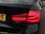 BMW 3-Serie 318i EXE H6 Navigatie Full Led 18"Velgen DonkerGlas Chroom DonkerGlas Schitterend