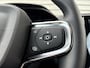 Volvo XC40 Extended Range Plus 82 kWh / Trekhaak / Achteruitrijcamera / Dodehoekdetectie / Stoelverwarming /