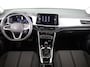 Volkswagen T-Roc Life Edition 1.5 110 kW / 150 pk TSI SUV 7 versn. | Verlengde garantie | Navigatie via App | Parkeersensoren (Park assist) | Achteruitrijcamera | Adaptieve cruise control |