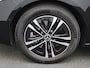 Mercedes-Benz A-klasse 250 e Luxury Line | Automaat | Navigatie | Apple Carplay / Android Auto | Achteruitrijcamera | Stoelverwarming | Wide Screen Virtual Cockpit | Cruise Control | Climate Control | Parkeersensoren | Bluetooth | LED | Sportstuur | Half-Leder | Lichtmetalen Velgen|