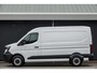 Renault Master T35 | L2H2 | 2.0Dci 150Pk | Stoel-Bank | 3.500Kg Trekgewicht | Parkeersensoren | Laadruimte betimmering | LED