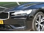 Volvo V60 2.0 T8 Twin Engine AWD R-Design, LEER, PANORAMADAK, CAMERA, WINTERPAKKET