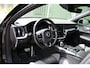 Volvo V60 2.0 T8 Twin Engine AWD R-Design, LEER, PANORAMADAK, CAMERA, WINTERPAKKET