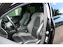 Volvo V60 2.0 T8 Twin Engine AWD R-Design, LEER, PANORAMADAK, CAMERA, WINTERPAKKET