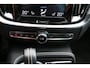 Volvo V60 2.0 T8 Twin Engine AWD R-Design, LEER, PANORAMADAK, CAMERA, WINTERPAKKET