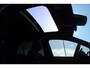 Volkswagen Golf 2.0 TSI GTI Clubsport Panoramadak/Navigatie/Achteruitrijcamera/Parkeersensoren/Apple carplay/Stoelverwarming/Climate control/19'' Rotiform/Bear lock.