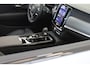 Volvo V90 T8 455PK AWD Ultra Dark | Trekhaak | Head up display | Gelamineerde ruiten | HK Audio