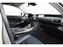 Lexus IS 300h Hybrid Business Line Pro | Schuifdak • Dealeronderhouden