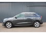 Kia e-Niro 64kWh 204pk Aut DynamicPlusLine Schuifdak | DAB | Camera | Stuur/Stoel Verwarming Voor + Achter | Stoel Ventilatie | JBL | Leer | NL Auto