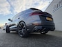 Audi Q8 60 TFSI e 467 PK Quattro Pro Line S-Line Competition SQ8 Diffuser Panoramadak S-Line Sportstoelen Plus Trekhaak Stuurverwarming Stoelverkoeling ACC Audi Exclusive Individueel-lak Rotor Grau!