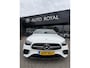 Mercedes-Benz E-klasse 300e 4MATIC AMG Line AUTOMAAT| SPORT INTERIEUR| NAVIGATIE| 360-CAMERA| DODE-HOEK| MULTIMEDIA| AIRCO/ECC| ADAPTIVE CRUISECONTROLL| XENON/LED| TREKHAAK| SFEER VERLICHTING|