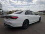 Mercedes-Benz E-klasse 300 e 4MATIC AMG Line AUTOMAAT| SPORT INTERIEUR| NAVIGATIE| 360-CAMERA| DODE-HOEK| MULTIMEDIA| AIRCO/ECC| ADAPTIVE CRUISECONTROLL| XENON/LED| TREKHAAK| SFEER VERLICHTING|