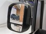 Volkswagen Crafter TDI L3H3 Highline 140 pk EURO VI | Airco | Multifunctioneel stuurwiel | App connect | DAB+ | Bijrijdersbank | Navigatie | Trekhaak | Cruise control | Vierseizoenbanden |