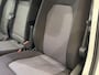 Volkswagen Crafter TDI L3H3 Highline 140 pk EURO VI | Airco | Multifunctioneel stuurwiel | App connect | DAB+ | Bijrijdersbank | Navigatie | Trekhaak | Cruise control | Vierseizoenbanden |