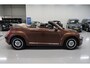 Volkswagen Beetle Cabriolet 1.2 TSI Exclusive Edition Leer Airco-ecc Camera Navigatie Bluetooth 17 inch Circle Black PDC Stoelverwarming Boekjes aanwezig Elektrische kap 70's Design