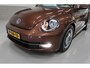 Volkswagen Beetle Cabriolet 1.2 TSI Exclusive Edition Leer Airco-ecc Camera Navigatie Bluetooth 17 inch Circle Black PDC Stoelverwarming Boekjes aanwezig Elektrische kap 70's Design