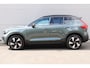Volvo EX40 Single Motor Extended Range Ultra 82 kWh | Lichtmetalen Velgen 5-Spaaks 19" | Connect Microtech/Nubuck Charcoal | Rondomzicht Camera | Voorstoelen+ Stuurwiel Verwarmd | Verwarmbare Achterbank | Extra Getint Glas | Geluidsinstalatie Harman/ Kardon | Elektrische Stoelen Met Geheugen | Warmtepomp | All-Seasonbanden |
