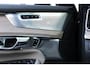 Volvo XC90 T8 Recharge AWD Ultra Dark | Matrix LED Koplampen | Actieve Luchtvering Met FOUR-C | Bowers & Wilkins Audiosysteem | Nappaleer Met Ventilatie | Massagefunctie Voorstoelen | 4-Zone Electronic Climate Control | Volvo Guard Alarm | Panoramisch Schuif-/Kanteldak | Grafisch Head-up Display | Gelamineerde Zijruiten Rondom | Extra Getint Glas Achter | 22 inch Lichtmetalen Velgen | Adaptieve Cruise Control Met Pilot Assist |