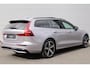 Volvo V60 2.0 T6 Plug-in hybrid AWD Plus Dark | 19'' 5-triple Spaaks Black / Diamond Cut Velgen | Nappa leder / Open Grid Textiel Bekleding Met Contourstoelen | Head-Up Display | Elektrisch Glazen Panorama-Dak | Rondomzicht Camera | Electronic Climate Controle | Verwarmende Voorstoelen + Stuurwiel | Achterbank Verwarmd | Elektrisch Verstelb. Bestuurdersstoel Met Geheugen | Navigatiesysteem |
