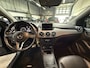 Mercedes-Benz B-klasse 180 Ambition // Leer