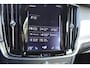 Volvo V90 T4 R-Deisgn | Elektrische bedienbare voorstoelen | Stoelverwarming | Keyless entree | DAB radio | BLIS | Parkeersensoren voor + achter | Apple Carplay/Android auto | Harman Kardon Premium Audio |