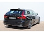 Volvo V90 T4 R-Deisgn | Elektrische bedienbare voorstoelen | Stoelverwarming | Keyless entree | DAB radio | BLIS | Parkeersensoren voor + achter | Apple Carplay/Android auto | Harman Kardon Premium Audio |