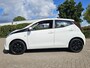 Toyota Aygo 1.0 VVT-i x-play! Carplay! Camera! Apk 8-2027! Zondag OPEN!