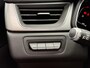 Renault Captur 1.0 TCe 100 Intens | NAP | Climate Control | DAB | Key-less | Parkeersensoren | LED | Cruise Control | Lichtmetaal |