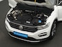 Volkswagen T-Roc 1.5 TSI 150 pk DSG Sport | Trekhaak | Stoelverwarming | Parkeersensoren voor/achter | Elektr. achterklep