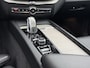 Volvo XC60 2.0 T8 Twin Engine AWD Inscription | Trekhaak | Lederen bekleding | Adaptive cruise control | Panoramadak | Achteruitrijcamera | Keyless | Actieve LED koplampen | Getint glas |