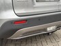Suzuki Vitara 1.0 Boosterjet Stijl Elektronisch schuif- kanteldak | All seasonbanden | Parkeersensoren voor- en achter | Navigatiesysteem | Afneembare trekhaak | Adaptieve Cruise Control | Climate Control | 36 maanden GARANTIE