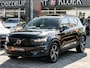 Volvo XC40 1.5 T5 Twin Engine R-Design PANO HARMAN KARDON CAMERA TREKHAAK 19 INCH STANDKACHEL
