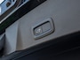 Volvo XC40 1.5 T5 Twin Engine R-Design PANO HARMAN KARDON CAMERA TREKHAAK 19 INCH STANDKACHEL