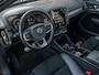 Volvo XC40 1.5 T5 Twin Engine R-Design PANO HARMAN KARDON CAMERA TREKHAAK 19 INCH STANDKACHEL