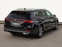 Volkswagen Passat Variant 1.5 eTSI Business | Navigatie | LED | Digital Cockpit | Camera | Stoelverwarming |