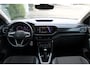 Volkswagen T-Cross 1.5 TSI 150pk Style DSG Automaat / Navigatie / LM 17 inch / Parkeersensoren / LED / Verwarmbare stoelen