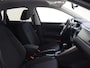 Volkswagen Polo 1.0 TSI R-Line Edition | Parkeersensoren | Adaptieve cruise control | CarPlay | Navigatie | Airco | Draadloze telefoon lader |