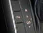 Volkswagen Polo 1.0 TSI R-Line Edition | Parkeersensoren | Adaptieve cruise control | CarPlay | Navigatie | Airco | Draadloze telefoon lader |